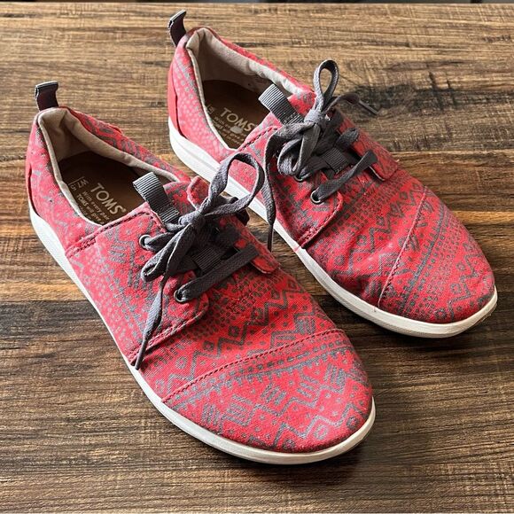 TOMS Del Rey Red and Gray Design Lace Up Sneakers Shoes Size 7.5 - Picture 1 of 10